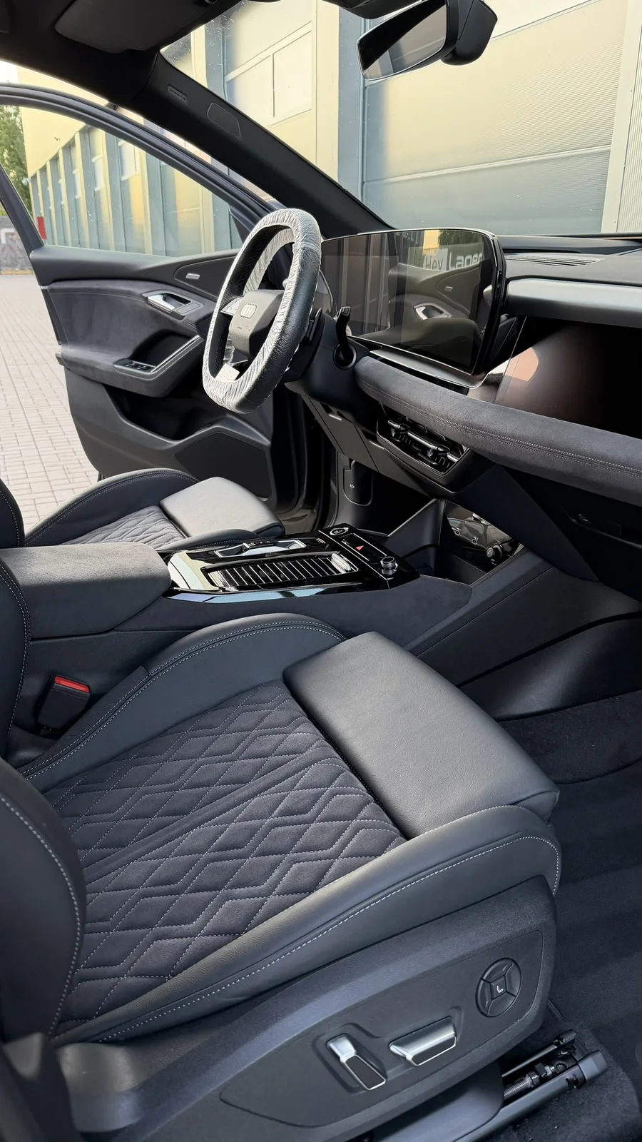 CarCare Autopflege – Audi e-tron Innenraum nach der Aufbereitung in Nürnberg